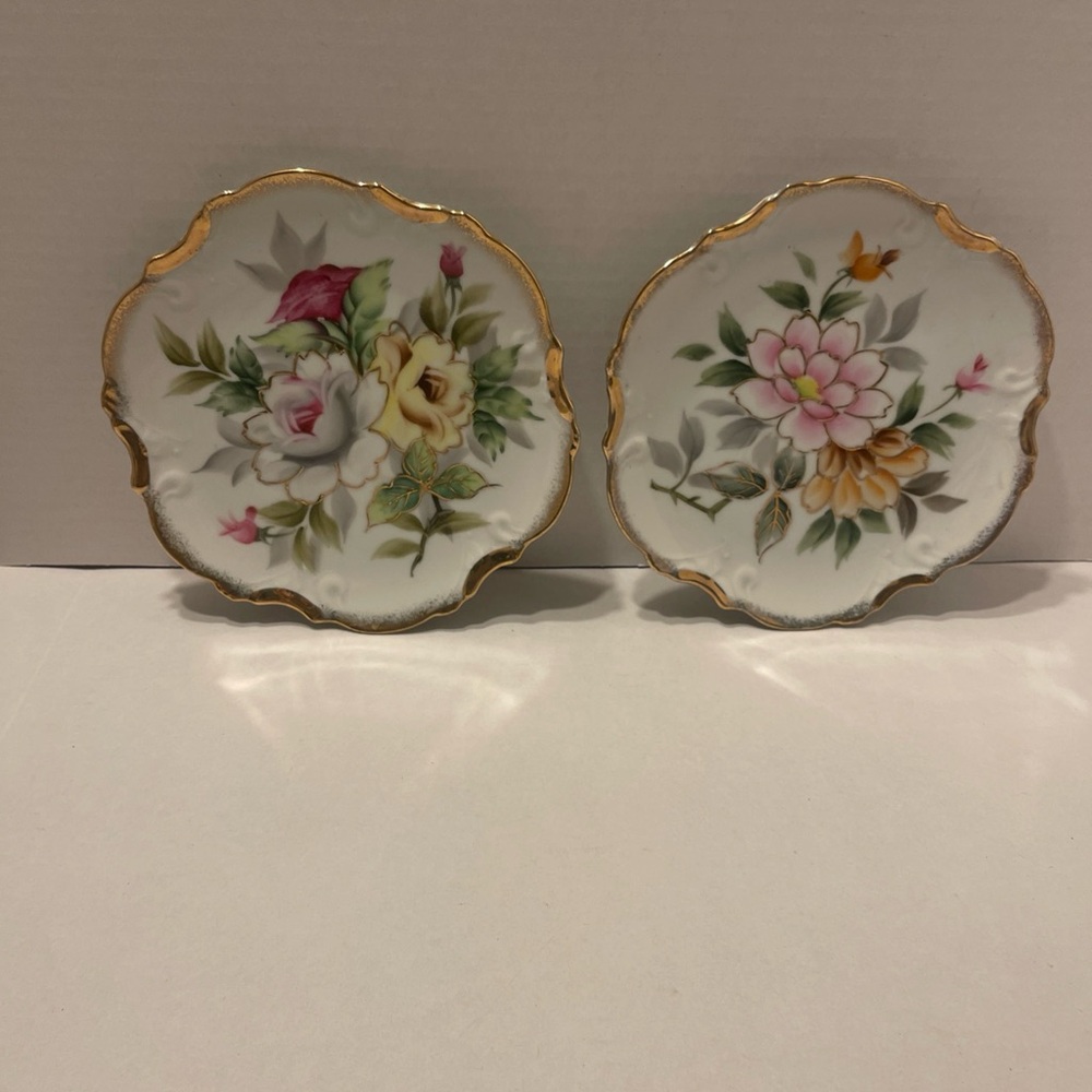 Vintage Norcrest Plates with Gold Trim - Japan 1950s